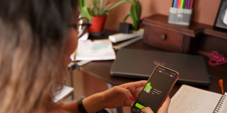 Duolingo stock forms island reversal as key analyst changes tune