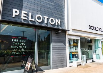 Peloton stock forms a risky pattern as insiders sell, short interest rises