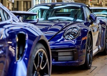 Porsche share price plunge continues as vehicle deliveries slump