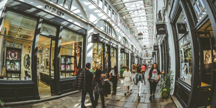 St. James Place share price dives amid AI disruption jitters: is this an irrational sell-off?