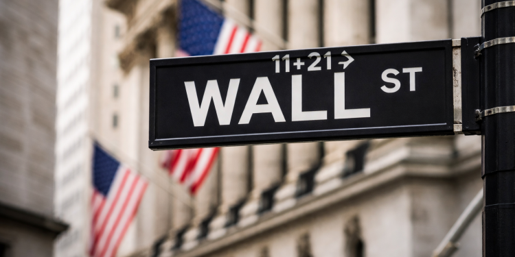 Dow futures edge up as oil surge, PCE inflation data weigh on markets